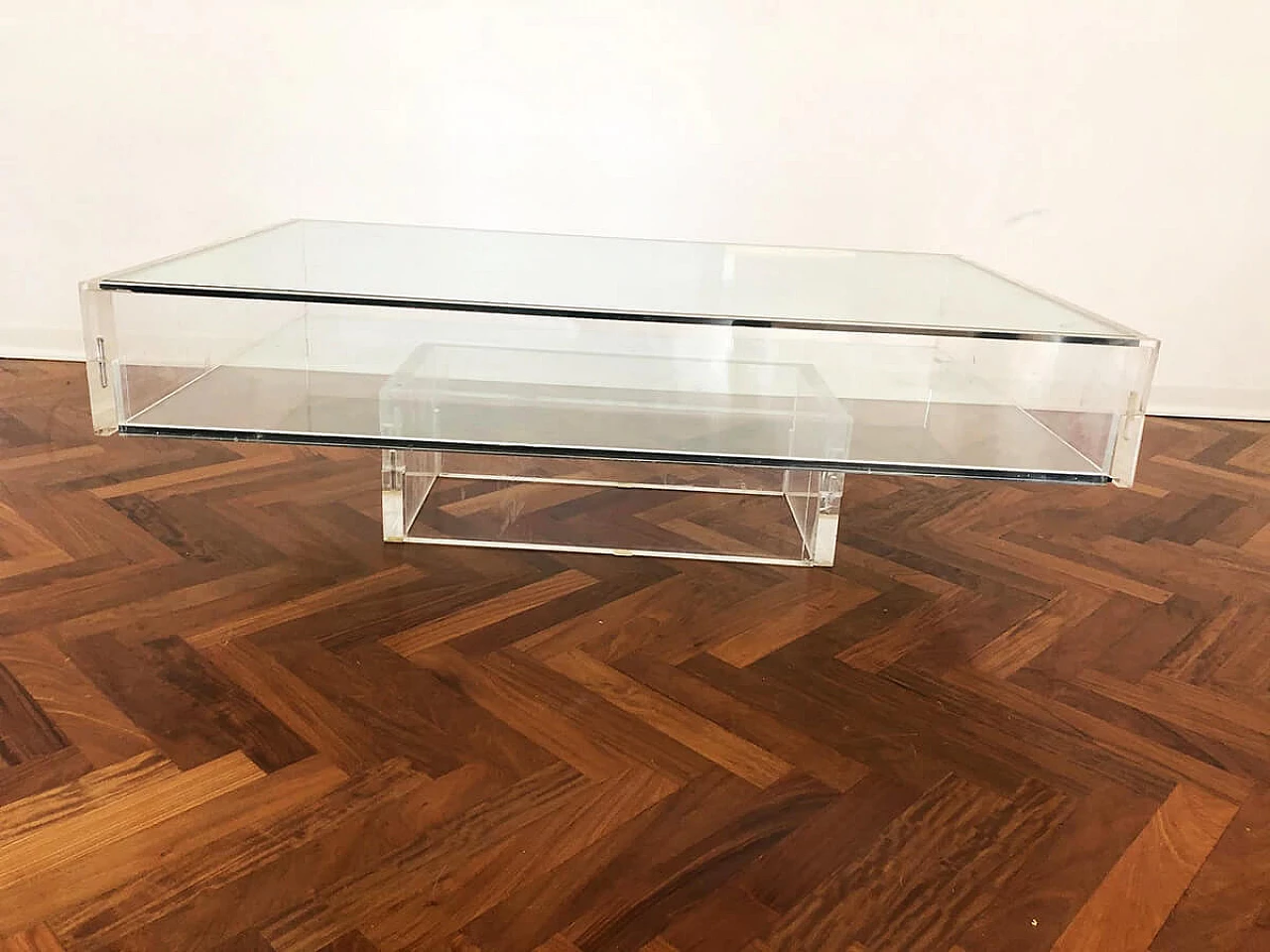 Coffe table in plexiglass and glass, 70s 1