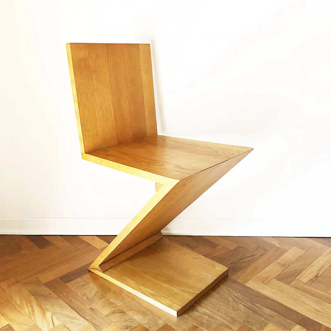Chair in Rietveld's Zig Zag style in oak, 80s 4