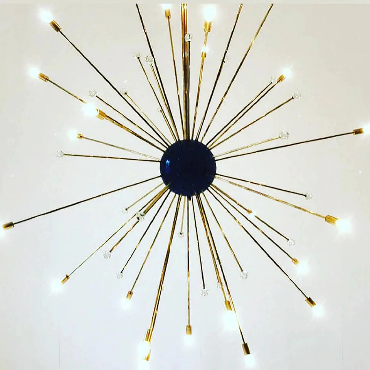 Sputnik chandelier in the style of Stilnovo in brass and metal, 70s 2