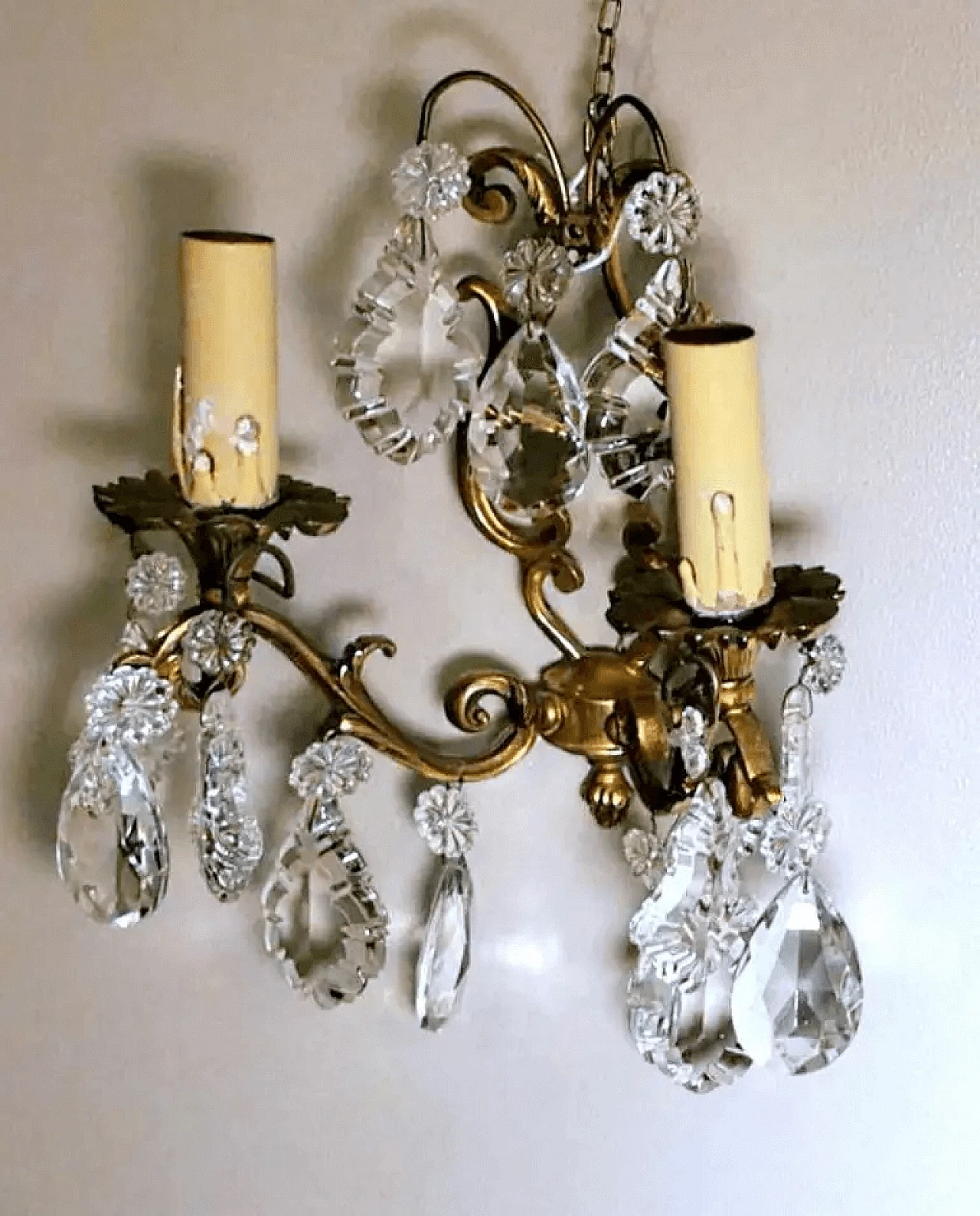 Pair of Louis XVI wall sconces in brass and crystal, 50s 7