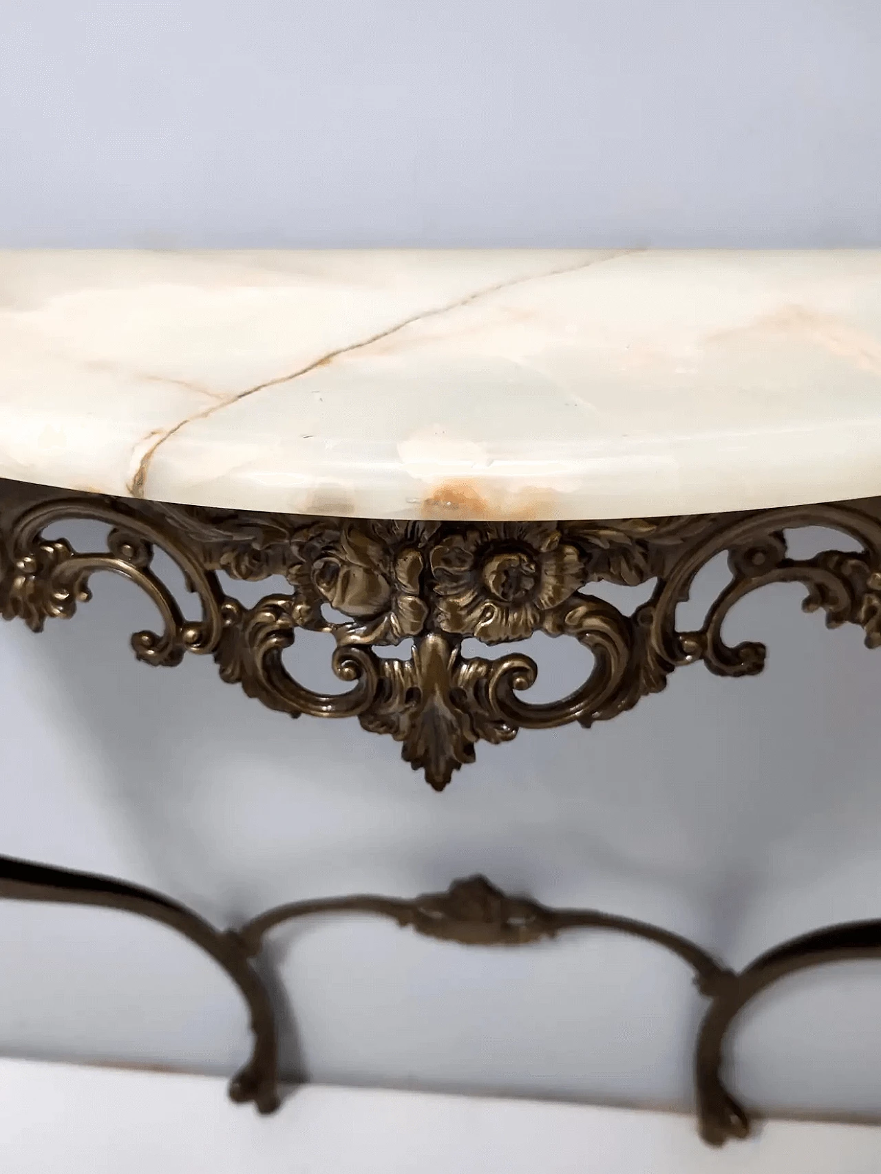 Specchio a parete in ottone e console in ottone con piano in onice, anni '60 8