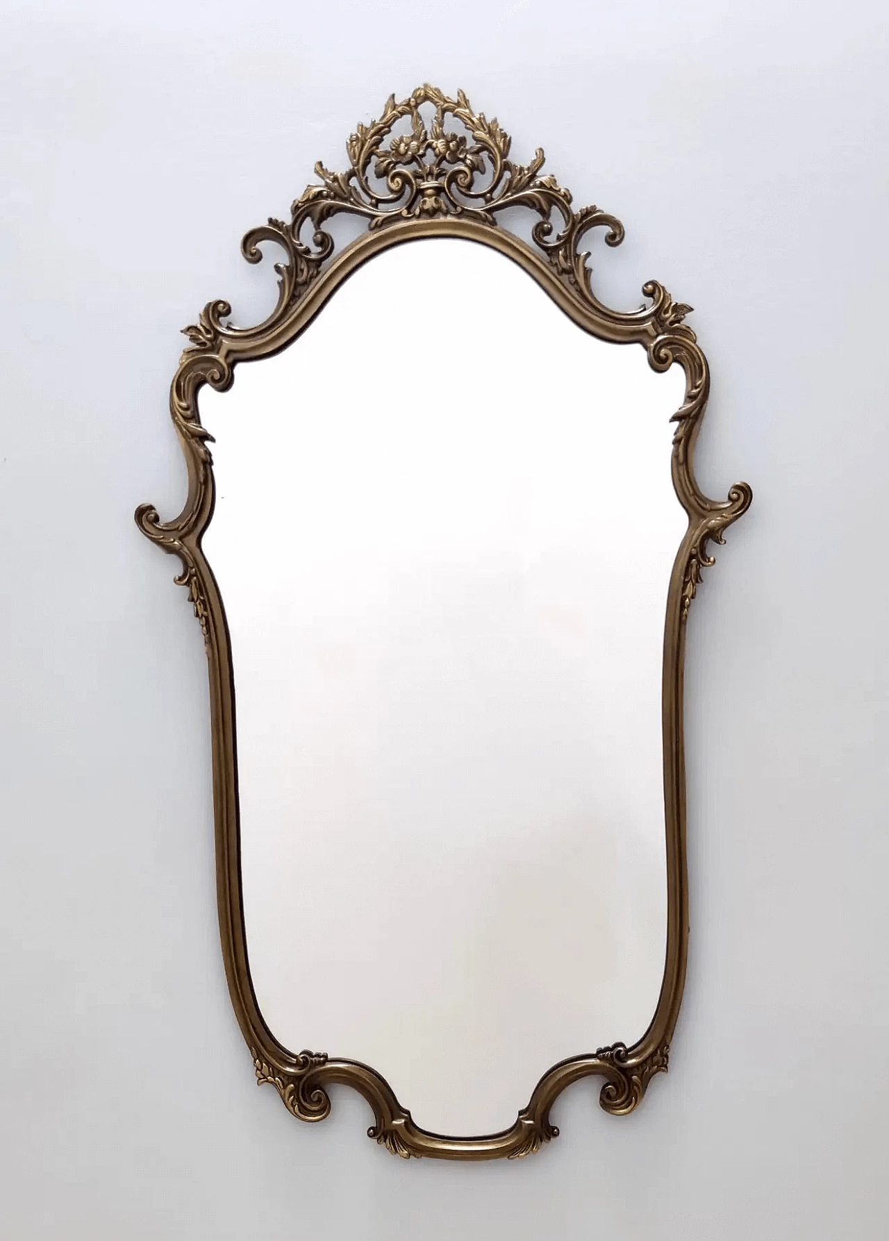 Specchio a parete in ottone e console in ottone con piano in onice, anni '60 11