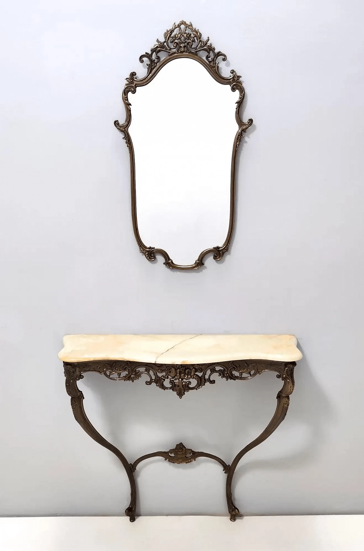 Wall mirror in brass and console in brass with top in onyx, 60s 13