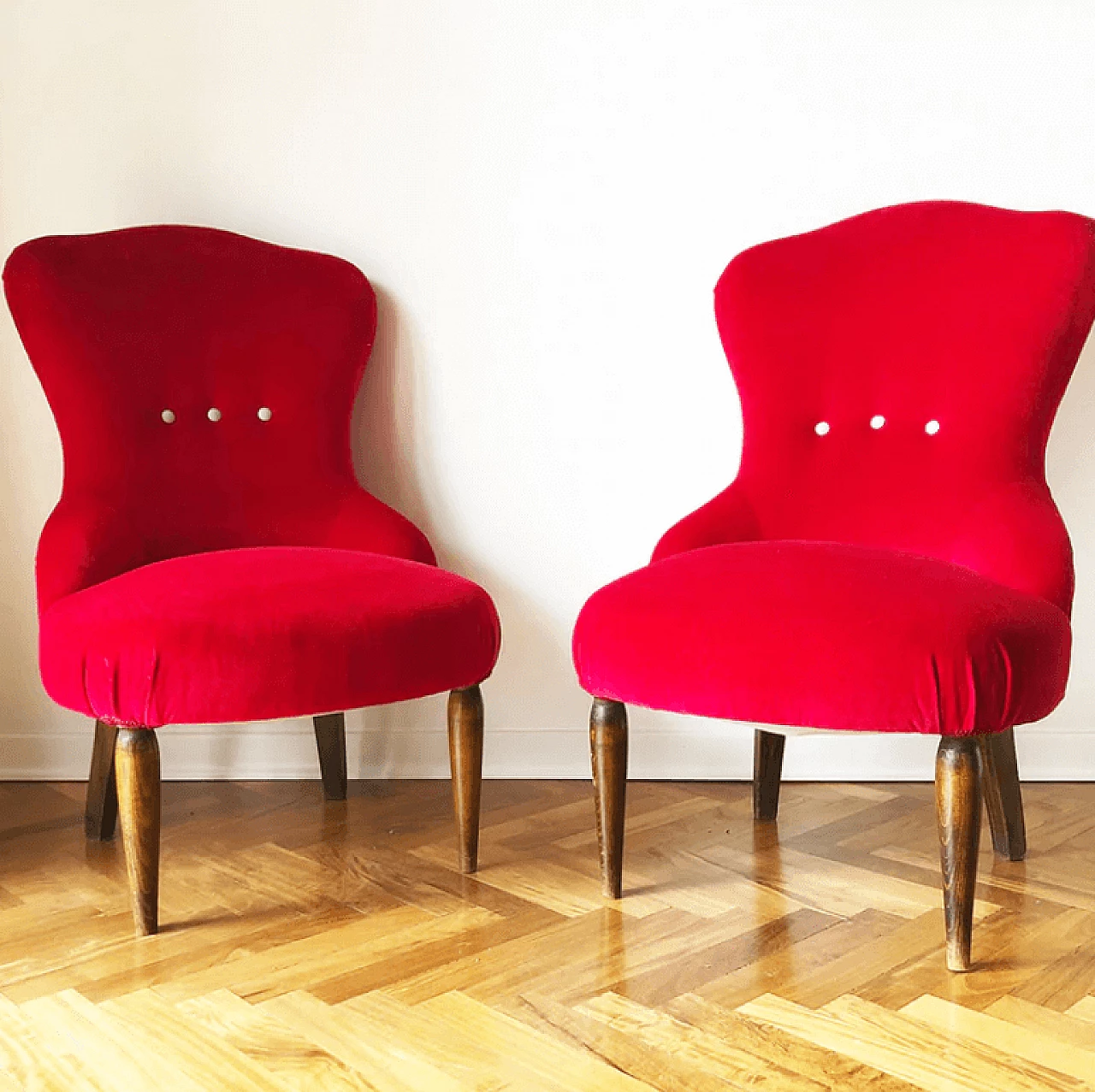 Pair of red velvet armchairs 1