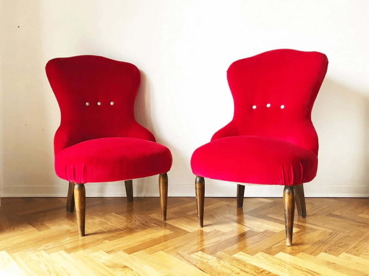 Pair of red velvet armchairs 2