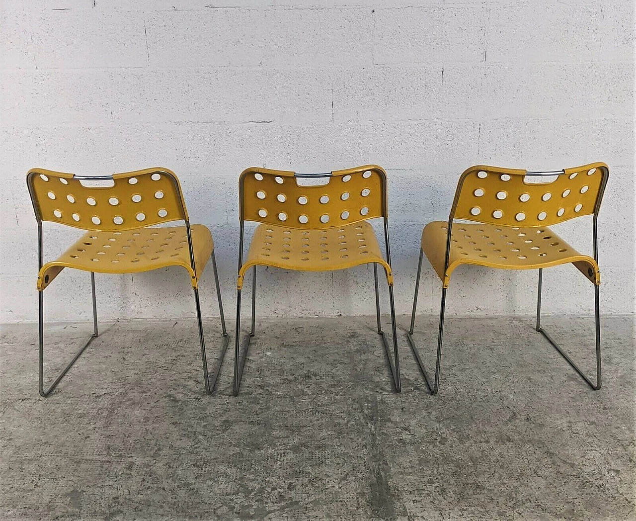 3 Omstak stackable chairs by Rodney Kinsman for Bieffeplast, 1970s 3