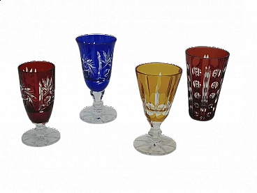 4 Bicchieri in cristallo colorato e lavorato, anni '70