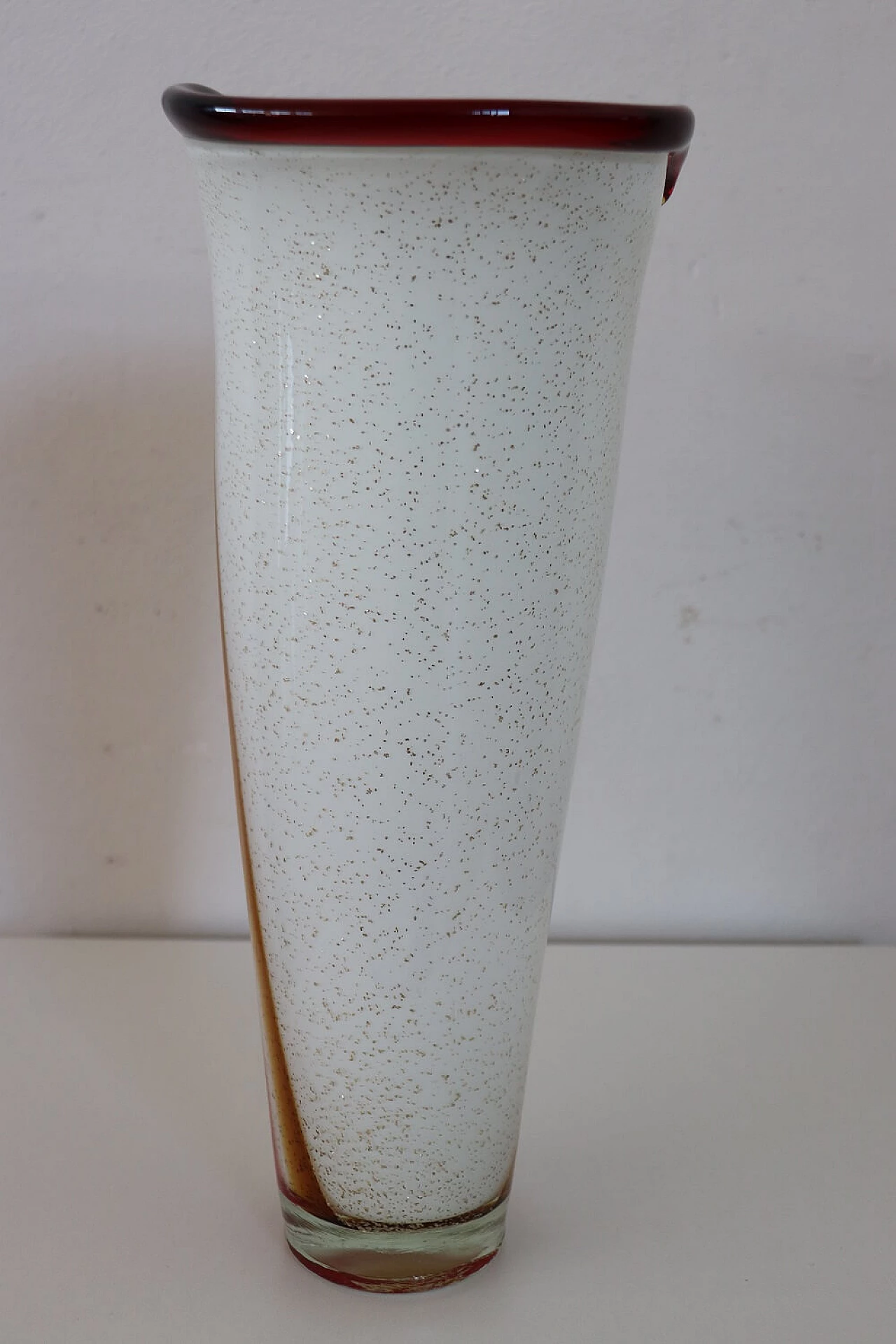 Vaso in vetro artistico di Murano con inclusione di polvere d’oro, anni '80 5