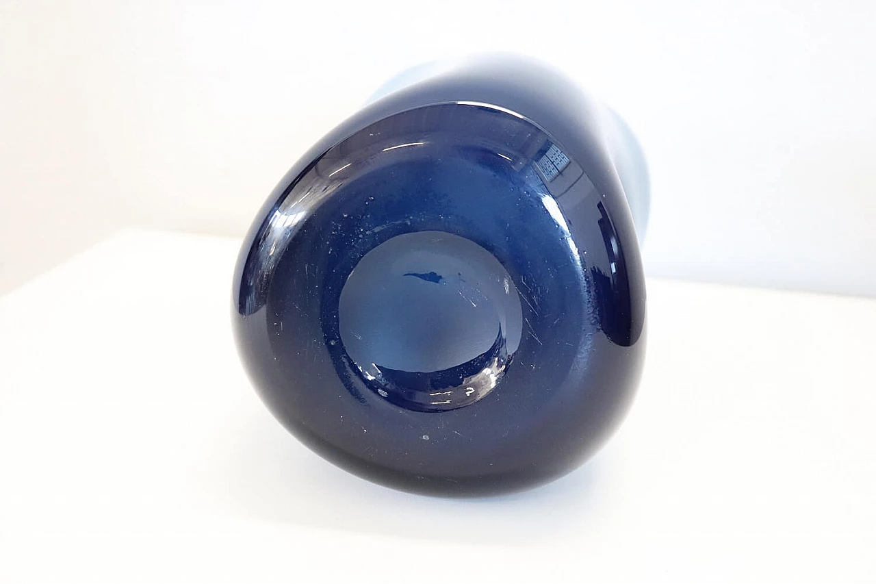 Blue vase in layered Murano art glass, 1970s 7