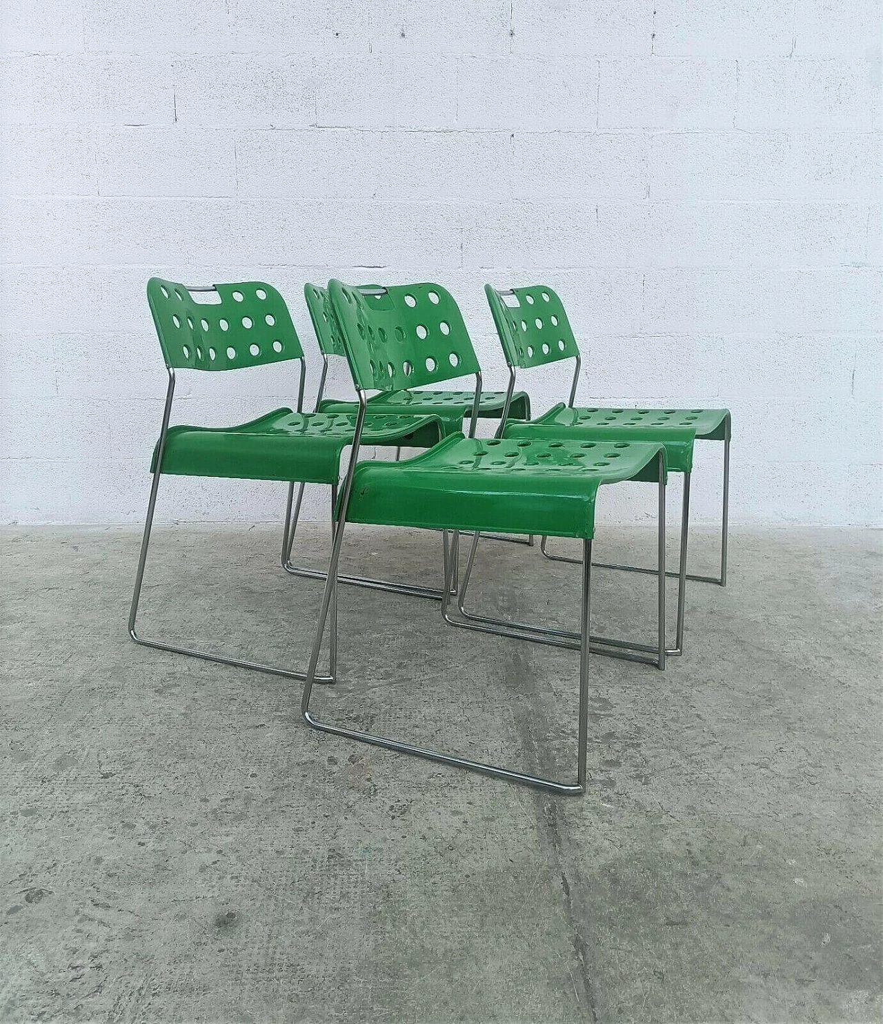 4 Chairs Omkstak by Rodney Kinsman for Bieffeplast, 1970s 1