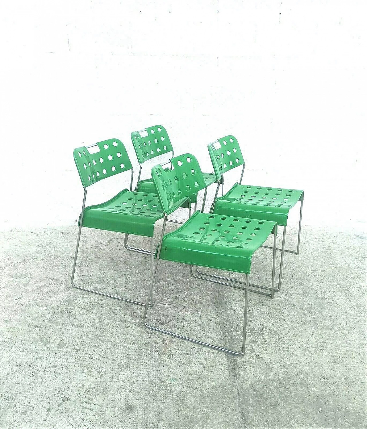 4 Chairs Omkstak by Rodney Kinsman for Bieffeplast, 1970s 12