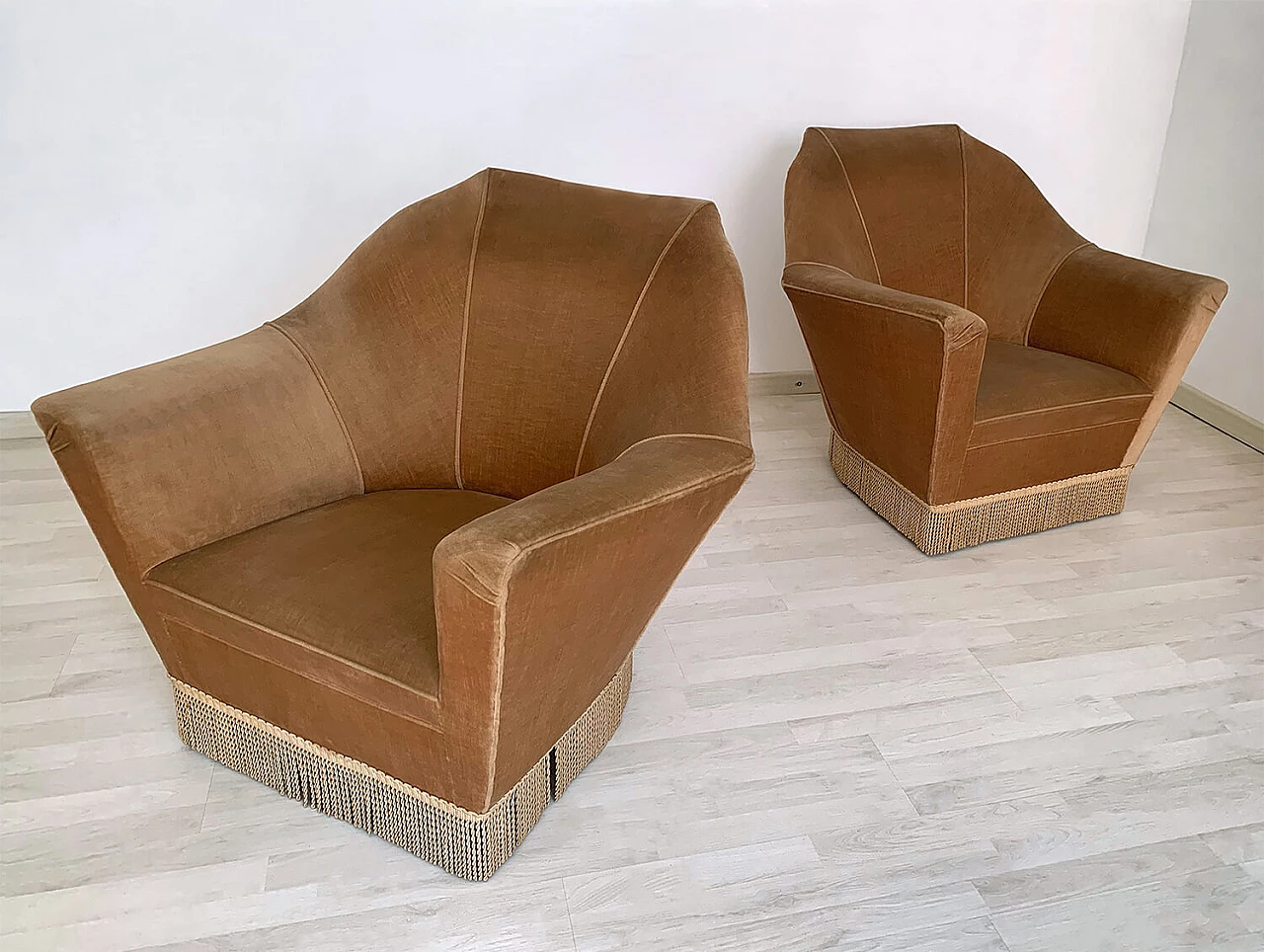 Pair of armchairs by Ico Parisi for Ariberto Colombo, 1950s 4