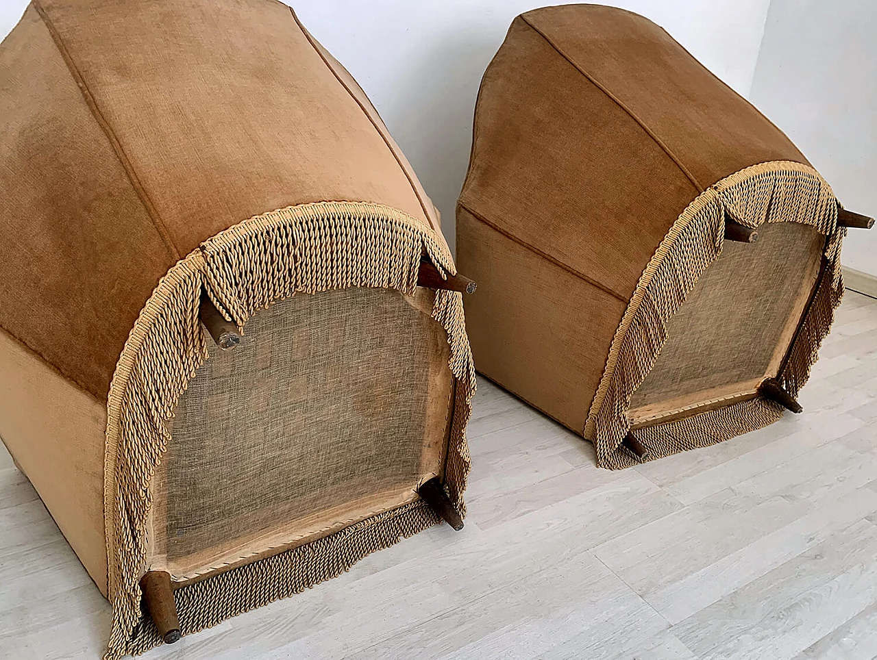 Pair of armchairs by Ico Parisi for Ariberto Colombo, 1950s 12