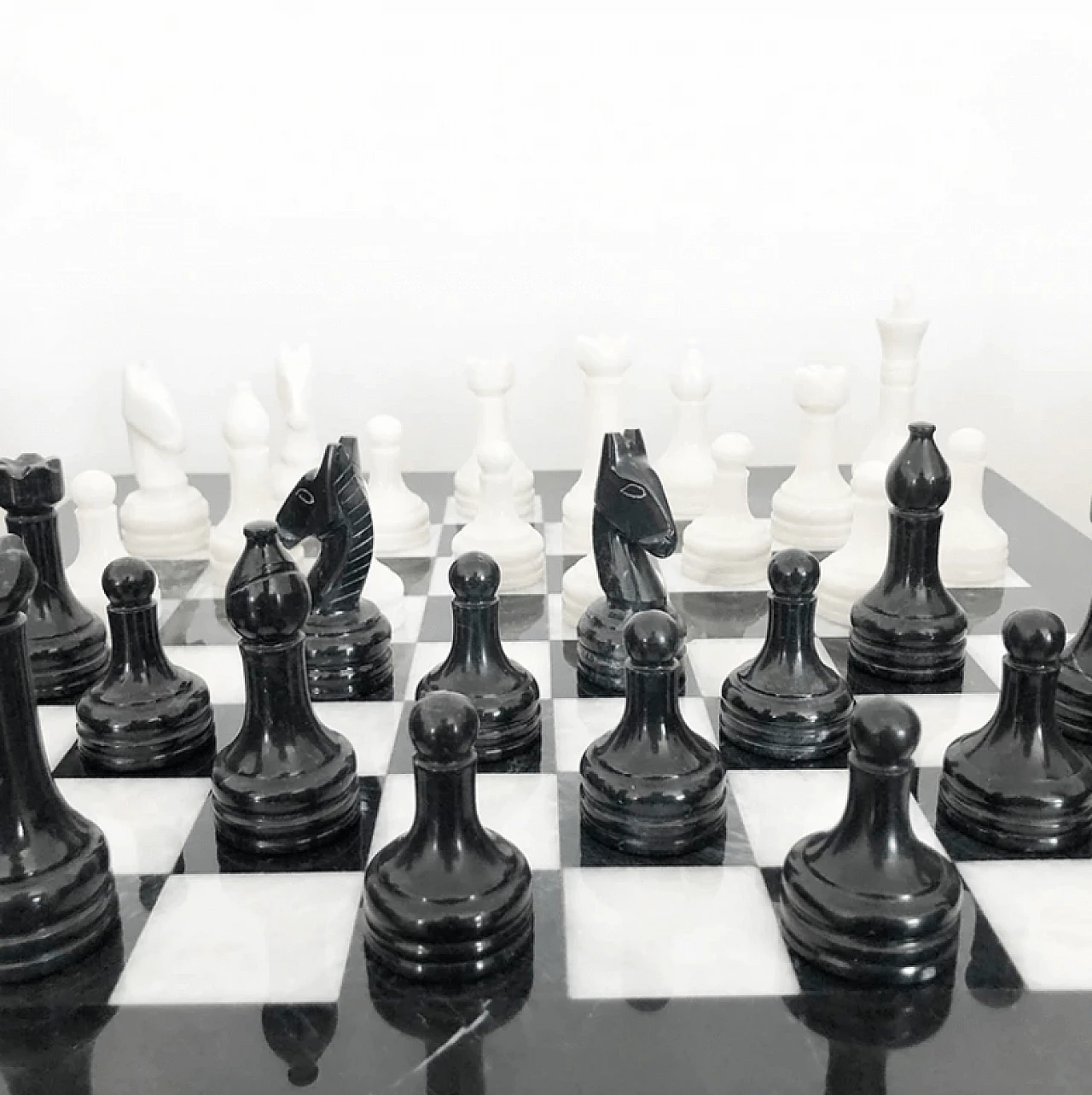 Scacchiera in marmo, anni '50 1