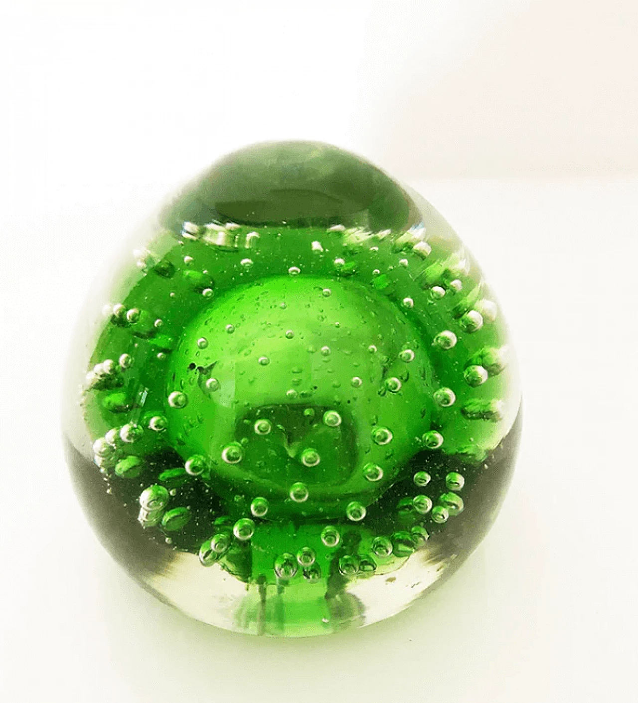 Green Murano glass ball paperweight, 1950s 1