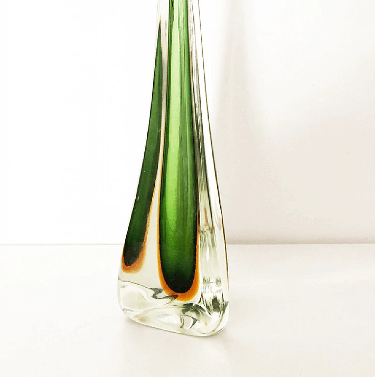 Vaso monofiore in vetro di Murano verde, anni '60 4