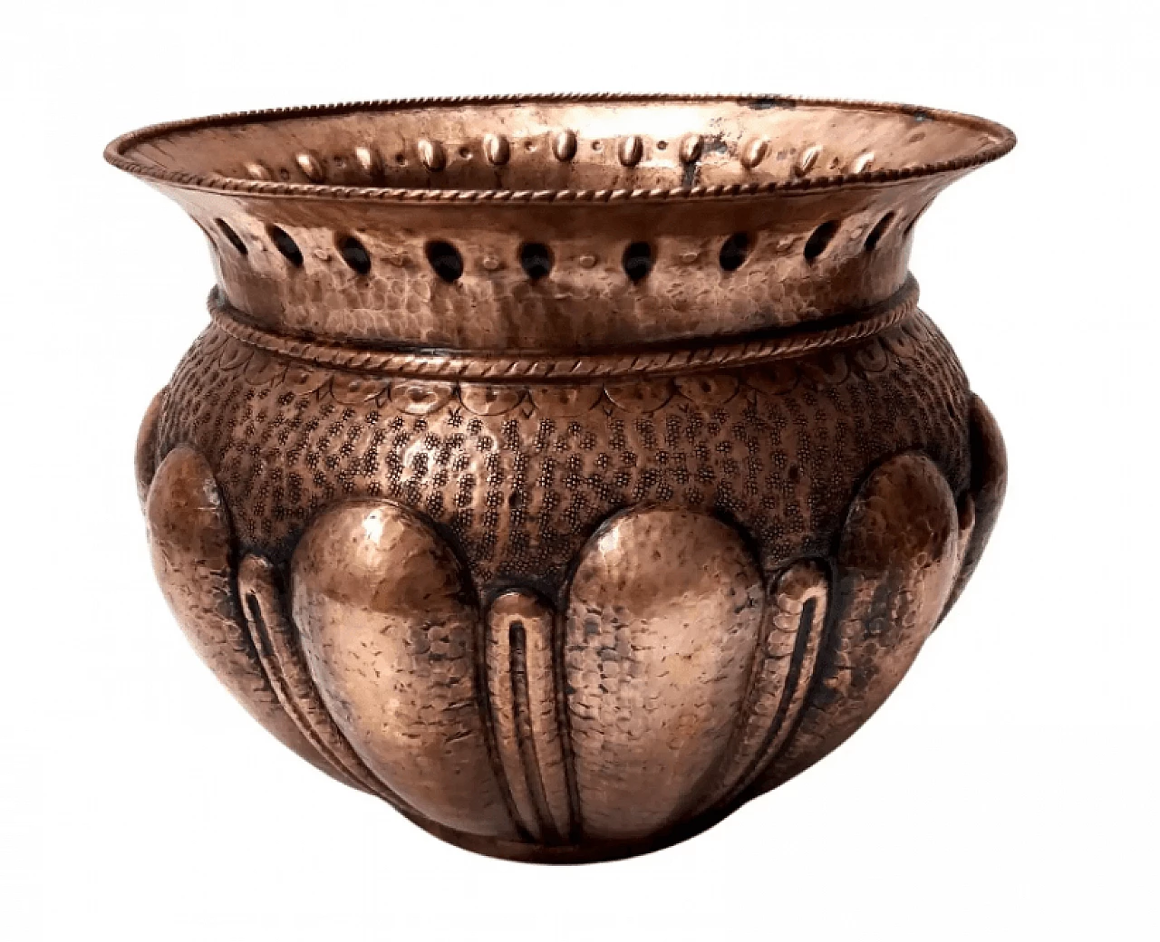 Cachepot in rame sbalzato di Egidio Casagrande, anni '50 1