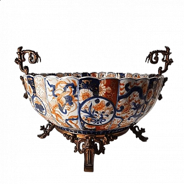 Centrotavola in porcellana Arita e montatura in bronzo, '800