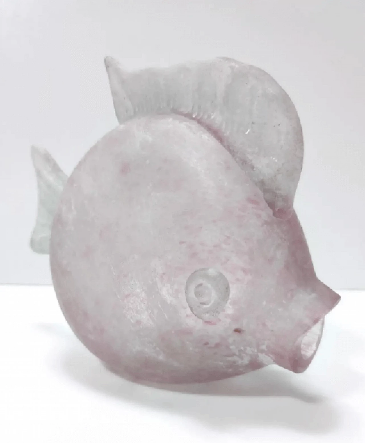 Sculpture depicting a fish in hollow glass, 1980s 5
