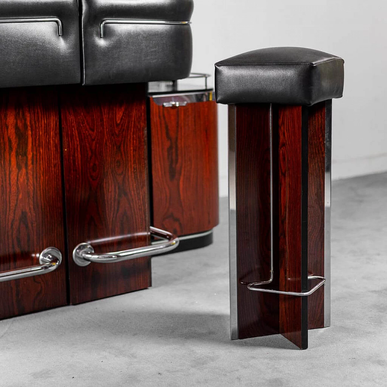 Wooden bar cabinet with marble top and stools, 1970s 2