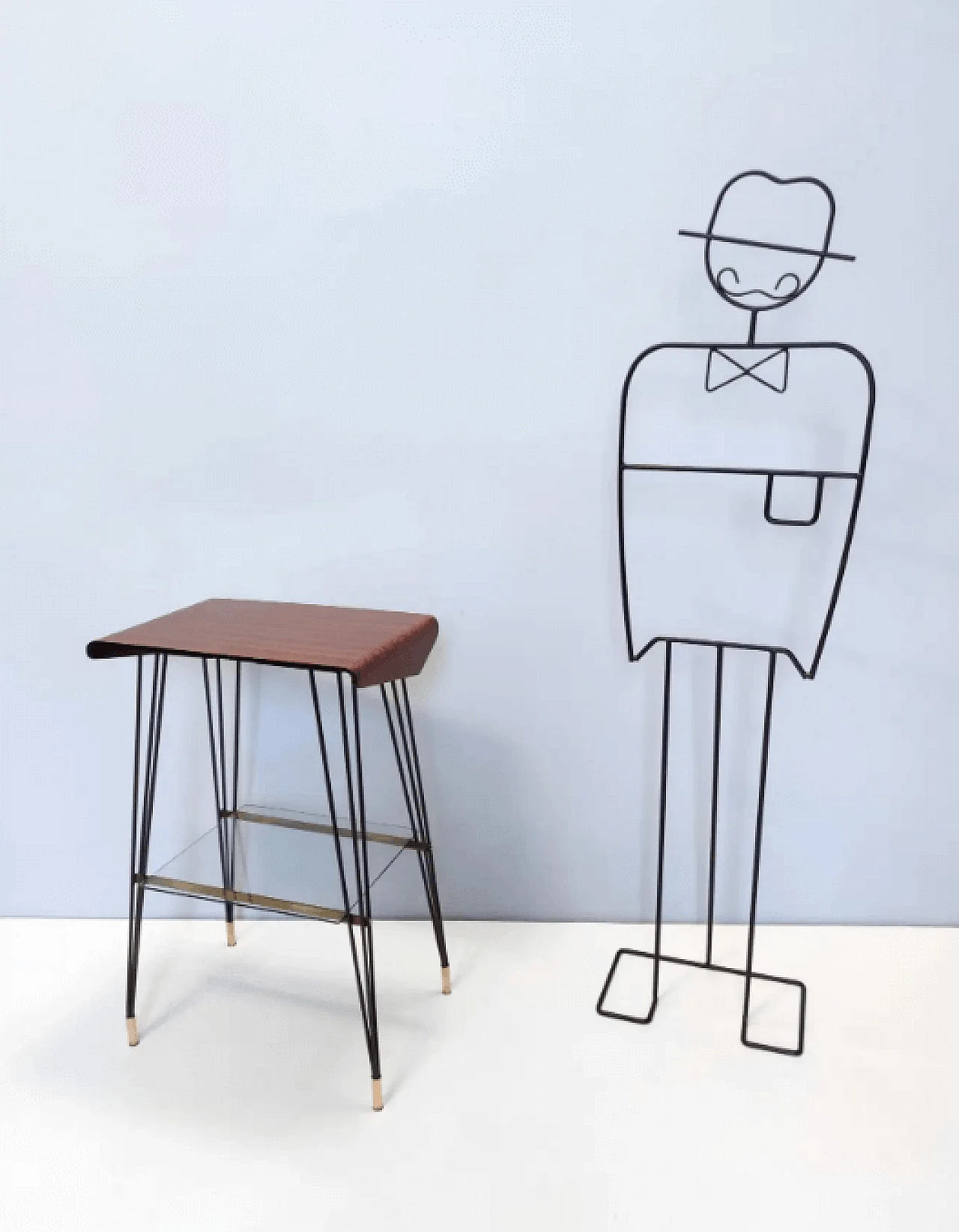 Tavolino d'appoggio in legno e ferro, anni '60 5