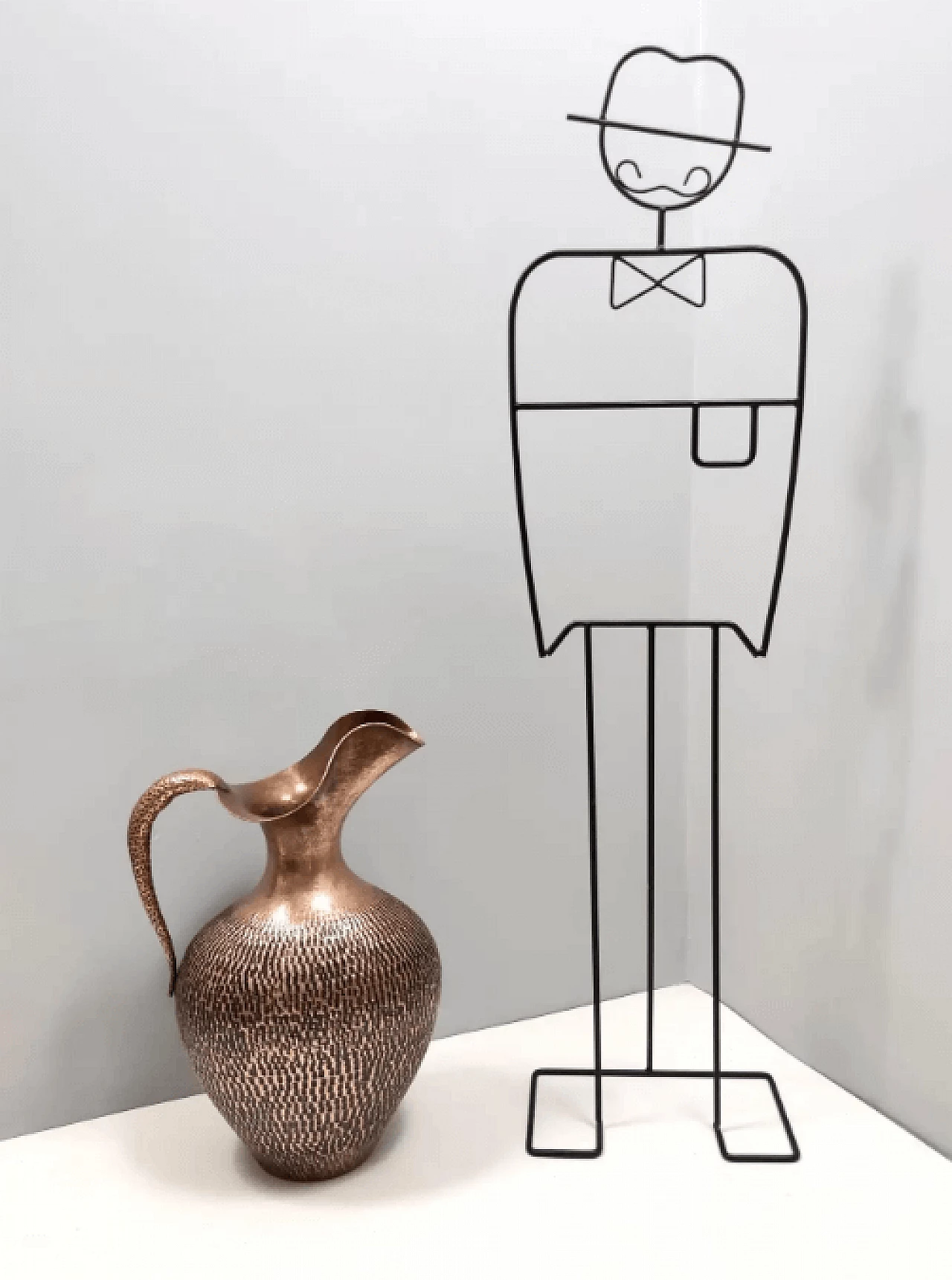 Brocca in rame sbalzato di Egidio Casagrande, anni '50 12