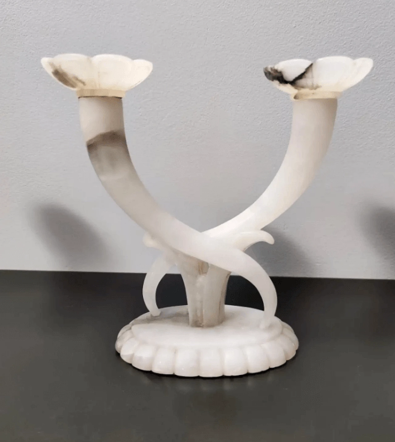 Pair of alabaster and onyx candelabra attributed to Tomaso Buzzi, 1940s 7