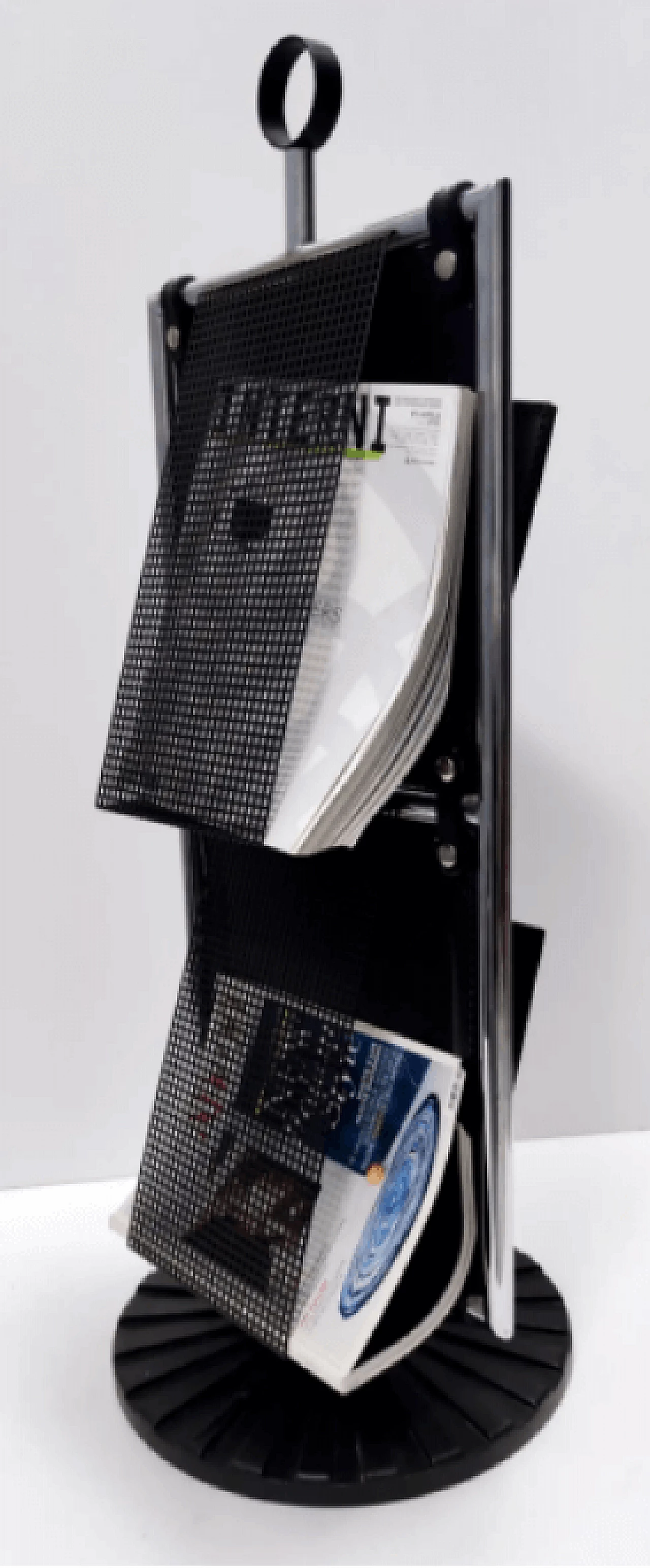 Leather and chrome-plated metal magazine rack by Salmistraro, 1980s 7