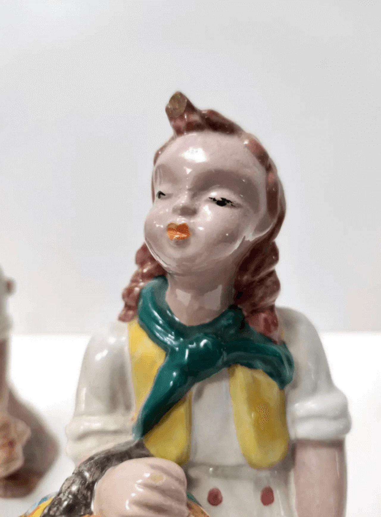 Figure in ceramica smaltata dell'ungherese Maria Rahmer, anni '30 8