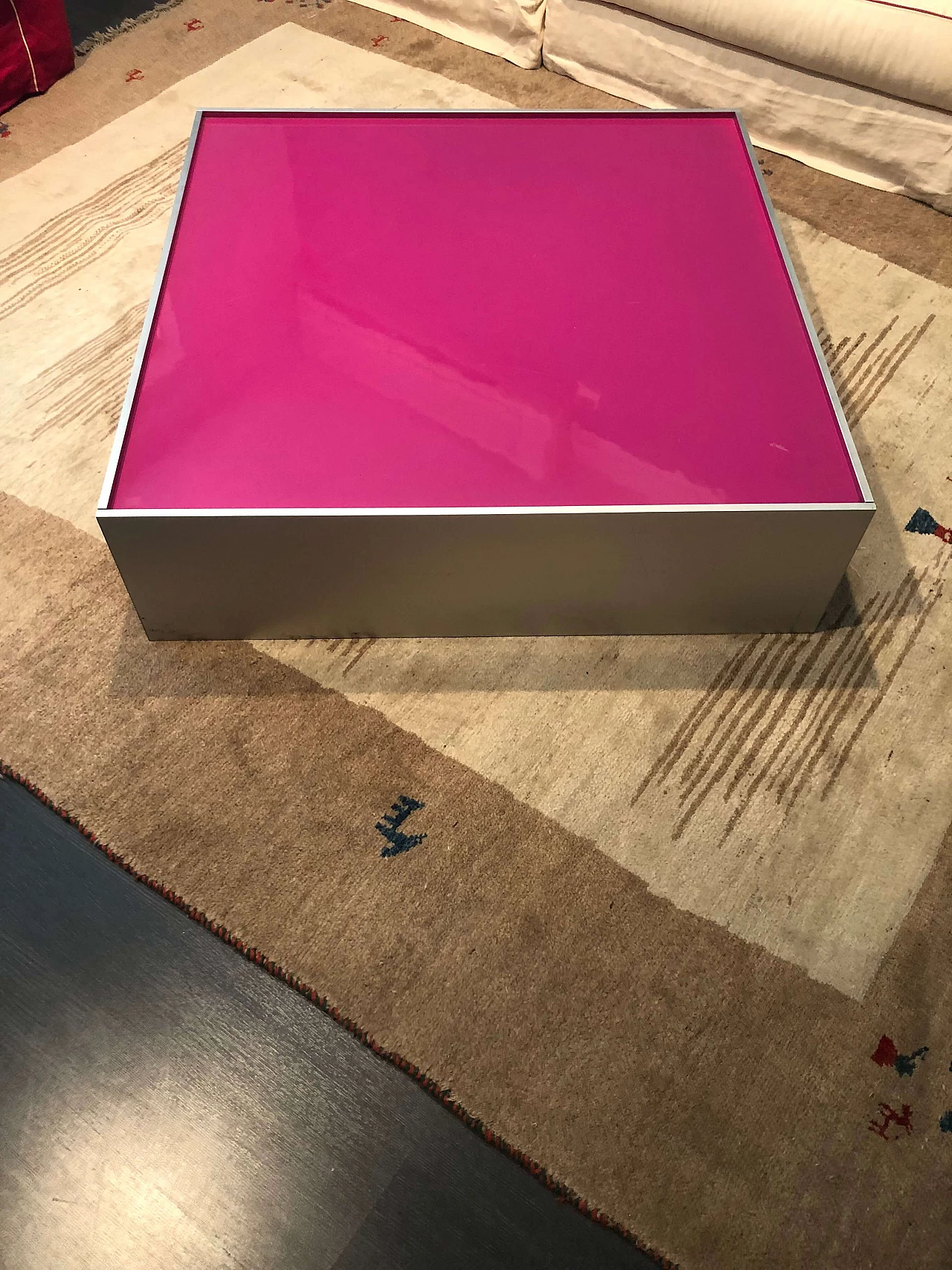 Springfield coffee table by Moroso in aluminium and fuchsia glass 4