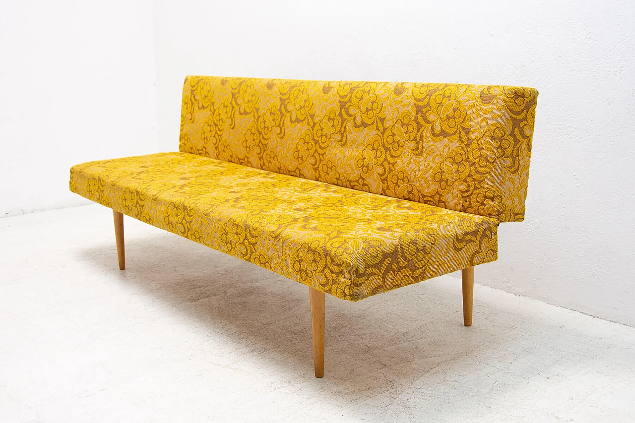 Miroslav Navrátil's folding bed in beech and fabric, 1960s 2