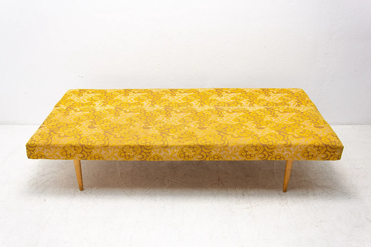 Miroslav Navrátil's folding bed in beech and fabric, 1960s 6