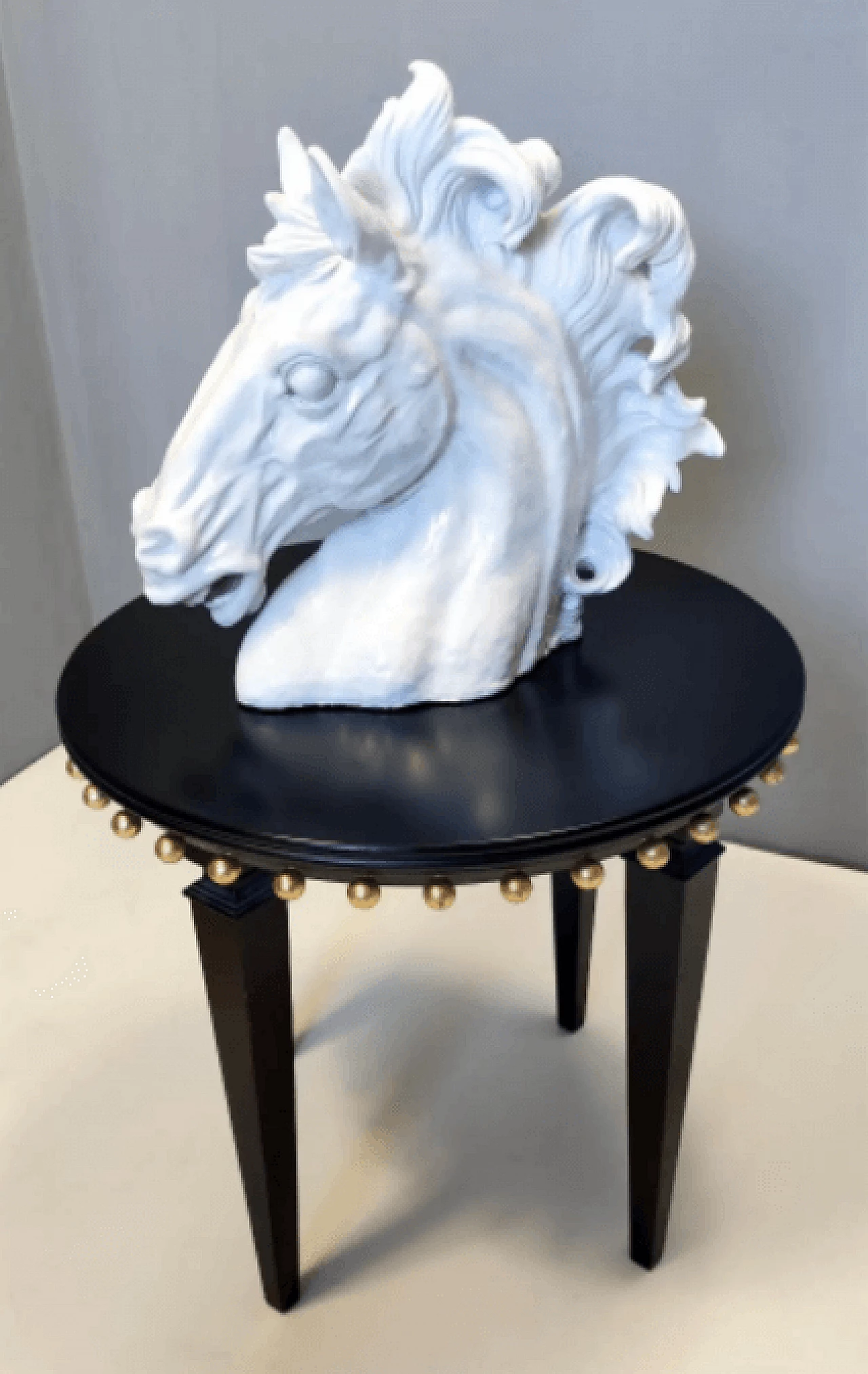 Sculpture depicting a terracotta horse's head, 1980s 15