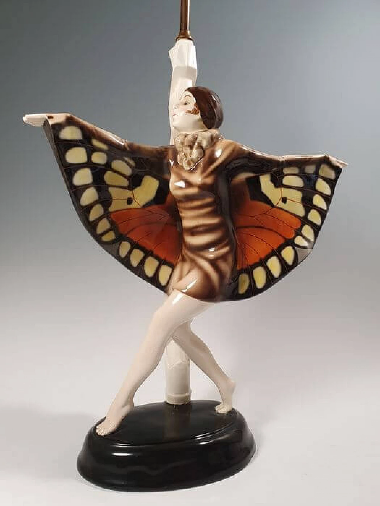 Lampada in ceramica Goldscheider a forma di ballerina firmata Lorenzi, '900 5