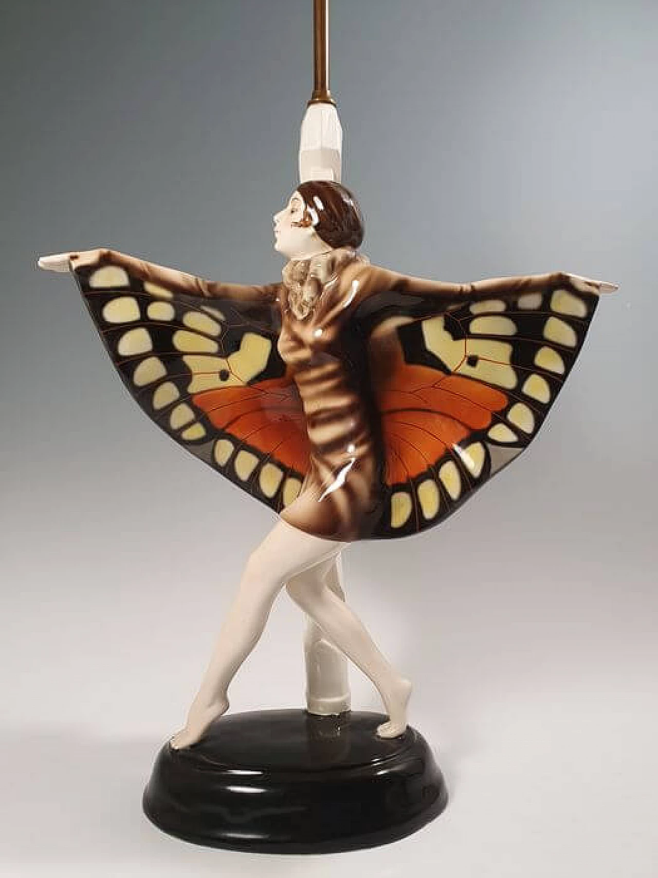 Goldscheider ceramic lamp in the shape of a ballerina signed Lorenzi, 20th century 7