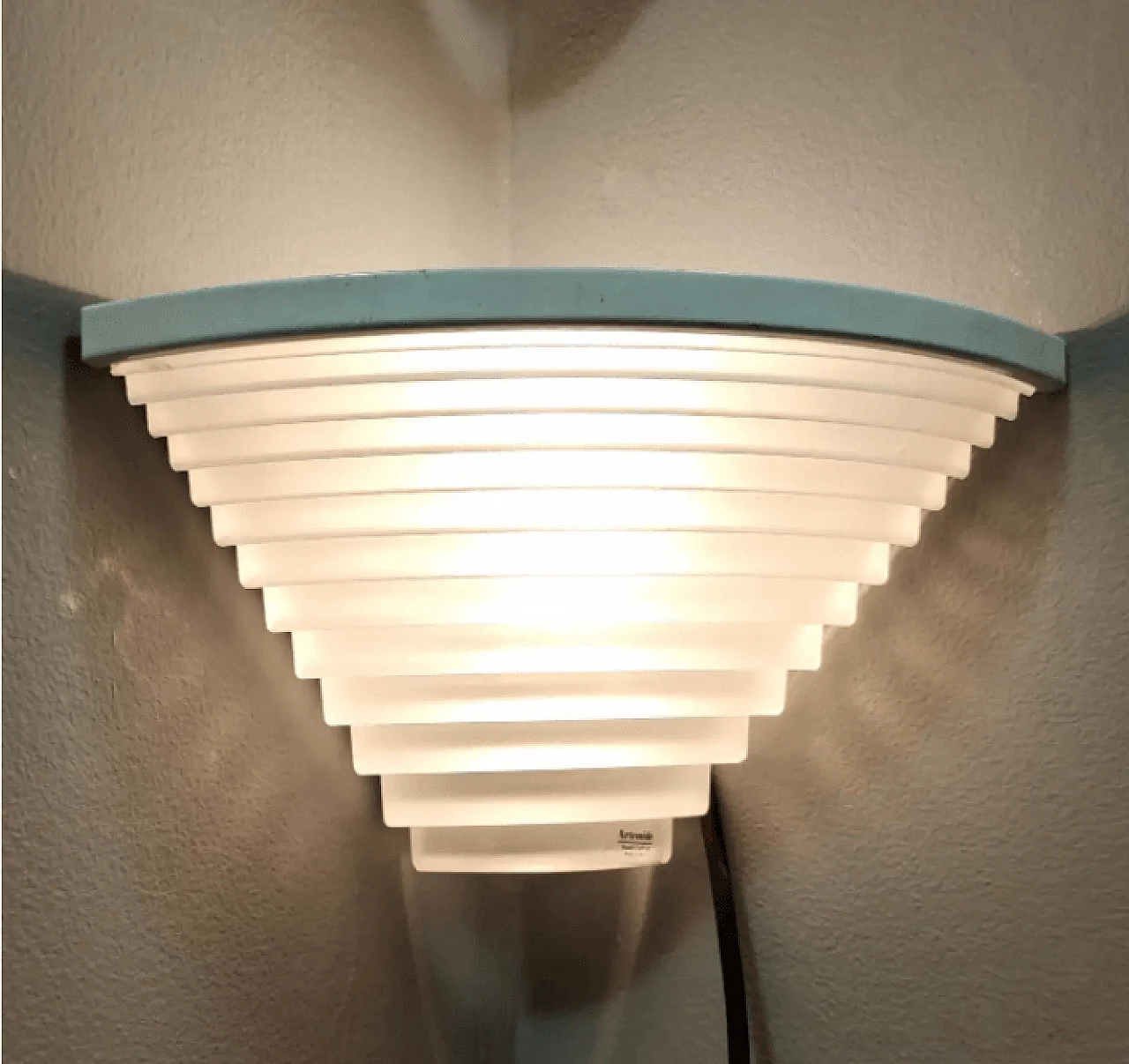 Coppia di applique Egisto di Angelo Mangiarotti per Artemide, anni '80 7