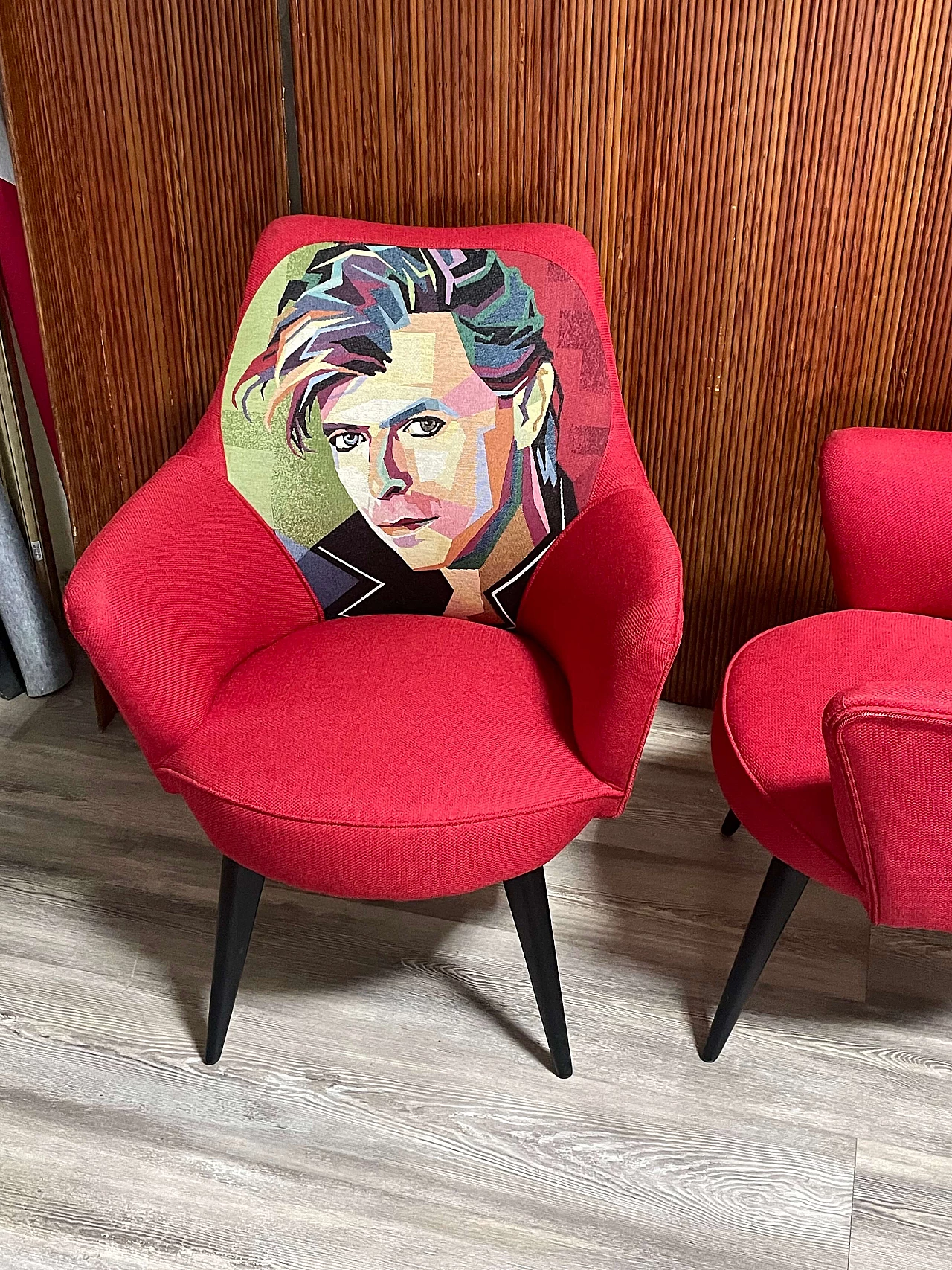 Pair of armchairs with Pop Art-inspired upholstery, 1950s 2