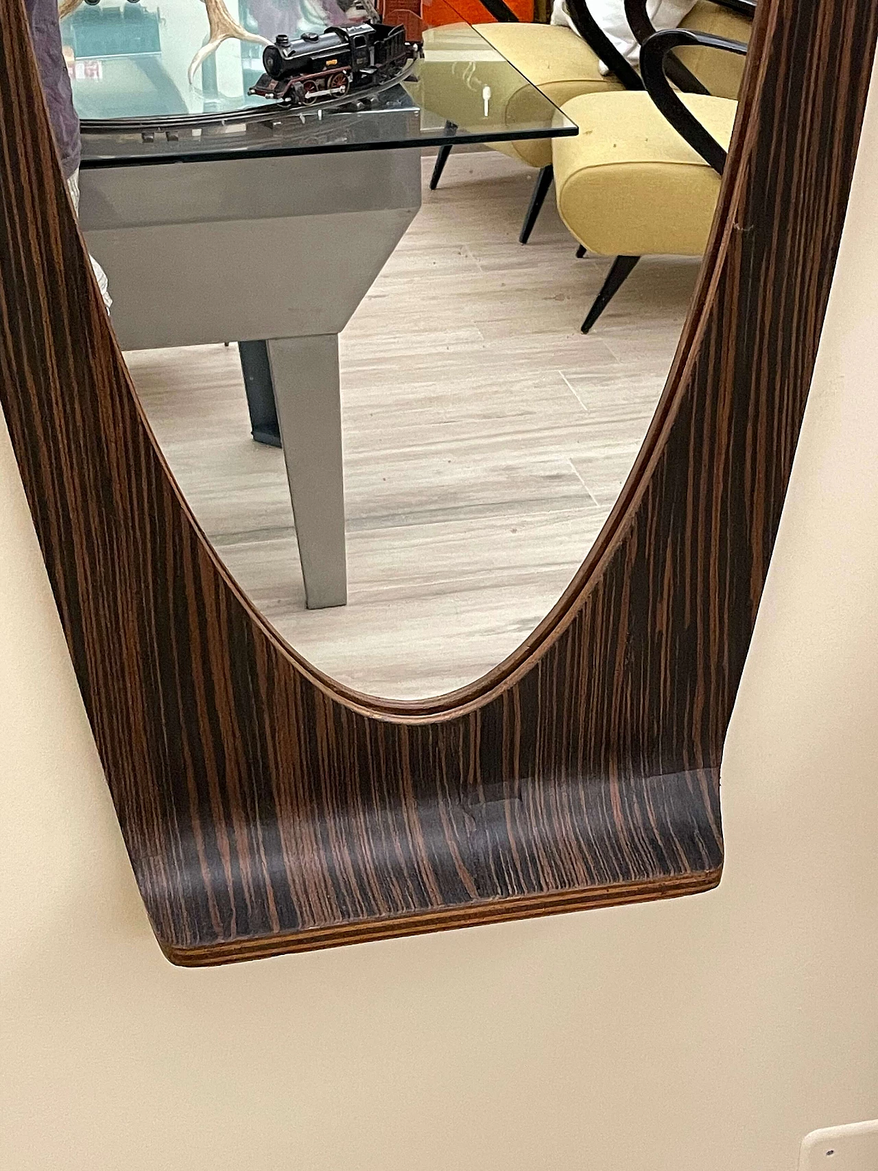Mirror with curved wood frame by Campo and Graffi, 1960s 4