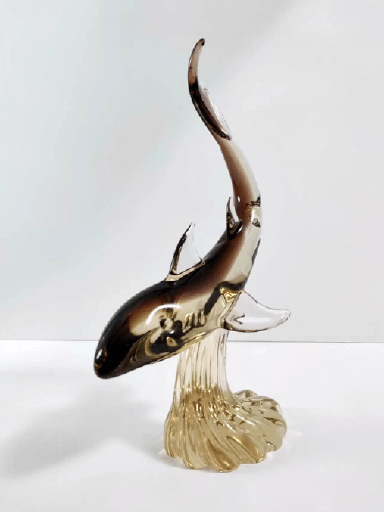 Murano glass shark on wave base, 1960s 3