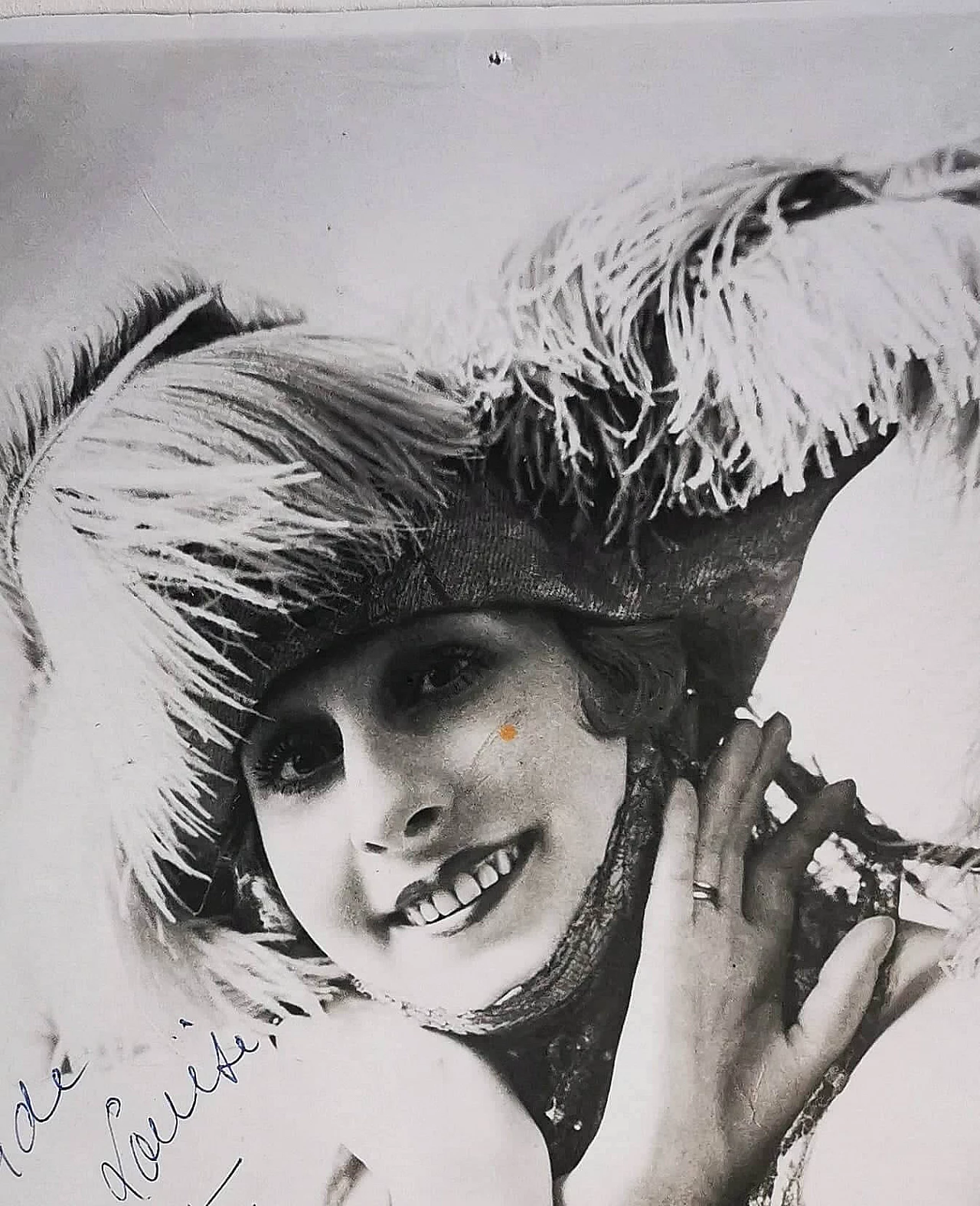 Foto di Simone Mirat, artista del Moulin Rouge, anni '20 1
