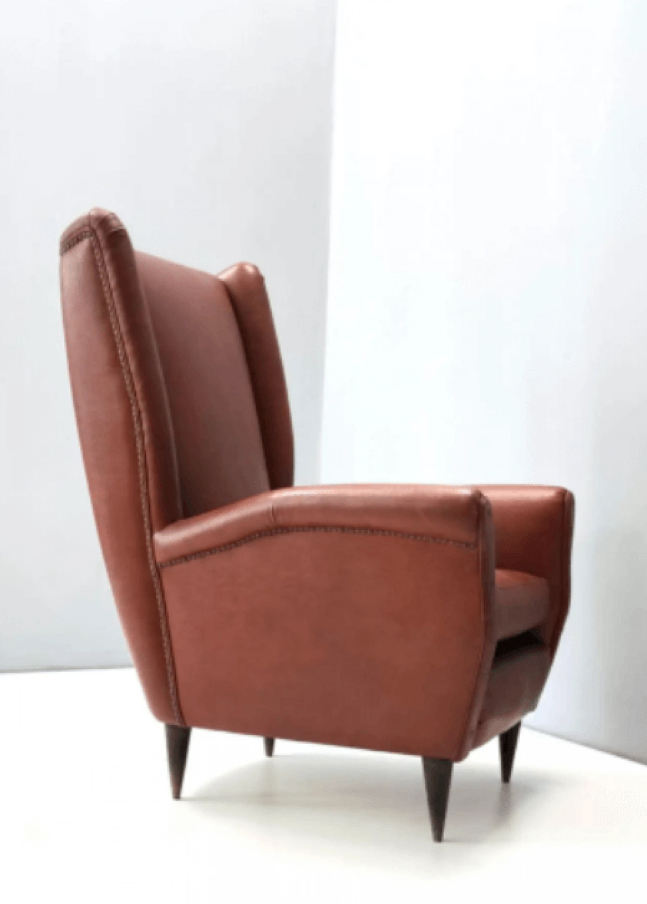 Poltrona in skai nello stile di Gio Ponti per ISA, anni '50 5