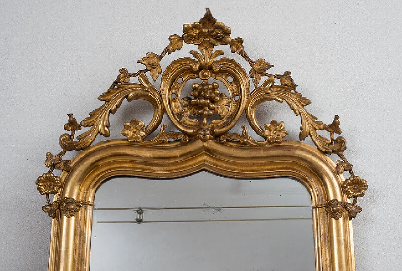 Specchiera in stile Luigi Filippo in legno dorato e intagliato, '800 2