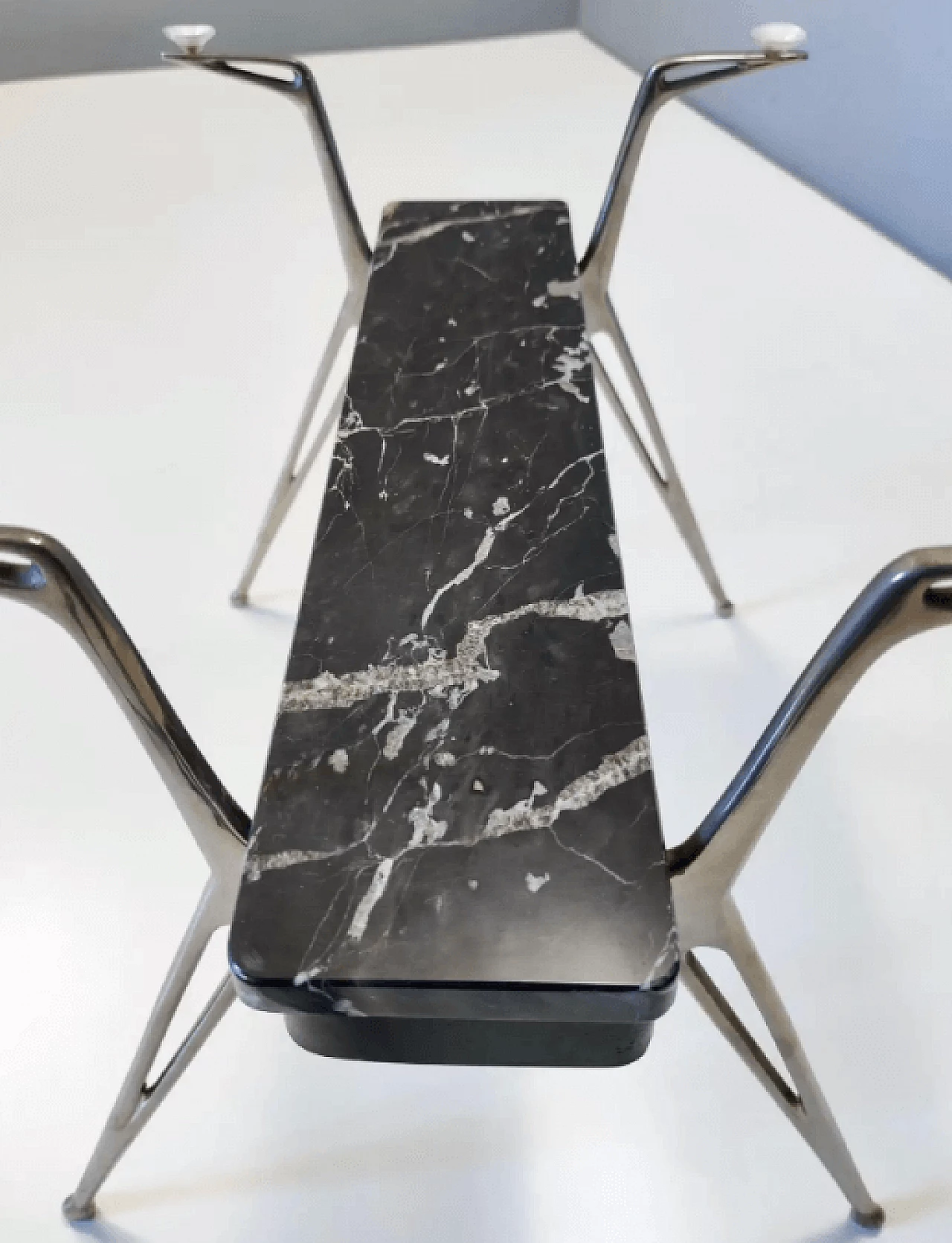 Tavolino ovale in vetro con marmo Portoro, anni '50 10