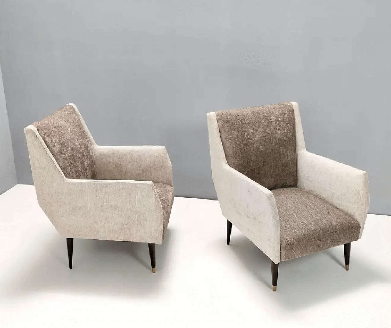 Pair of armchairs attributed to Carlo De Carli, 1950s 4
