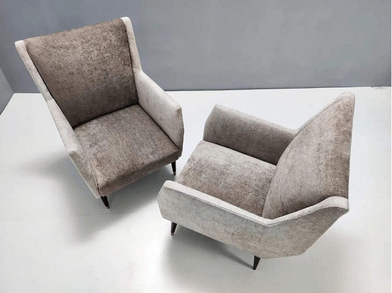Pair of armchairs attributed to Carlo De Carli, 1950s 6