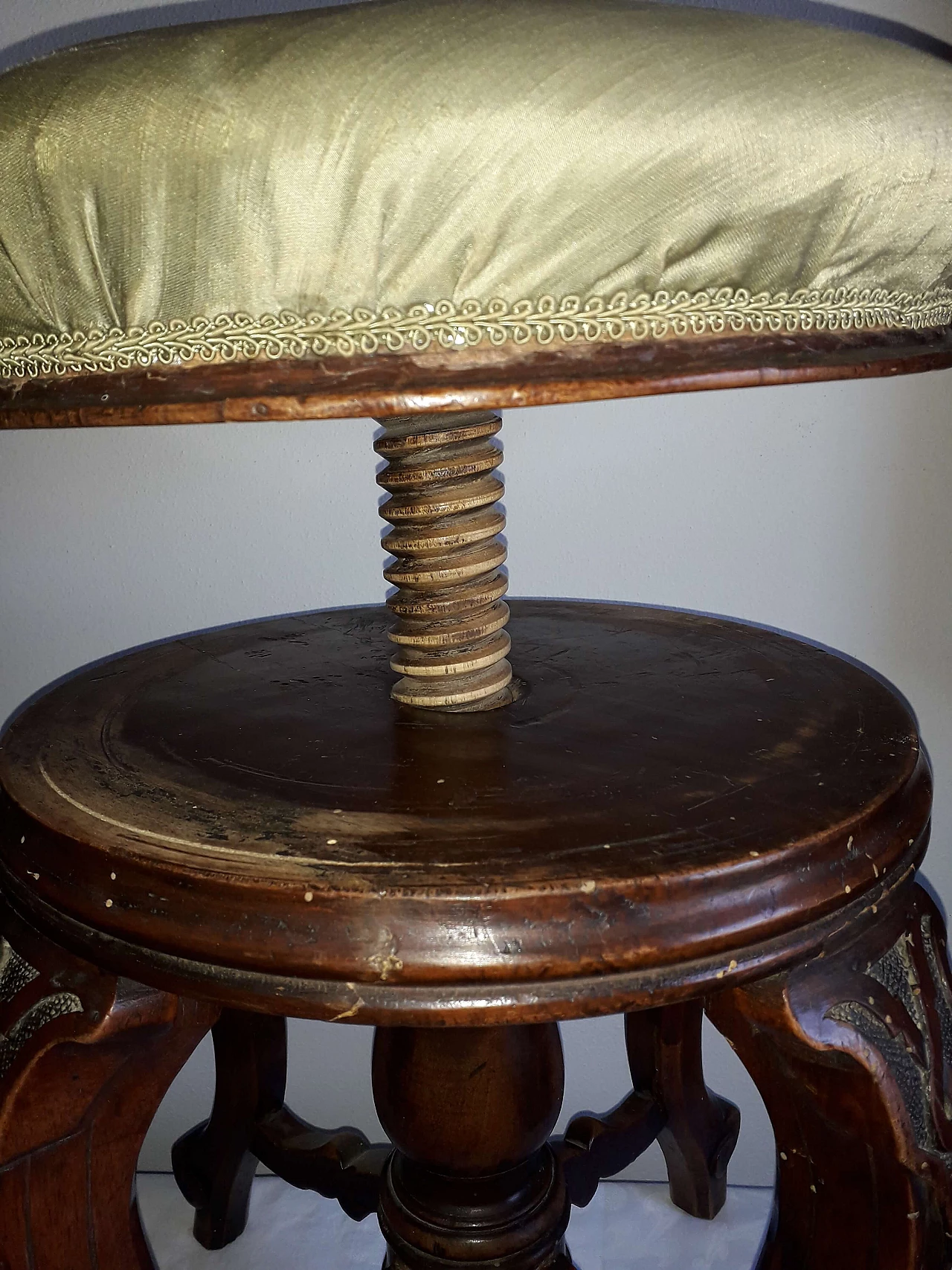 Piano stool in the Napoleon III style, 19th century | intOndo
