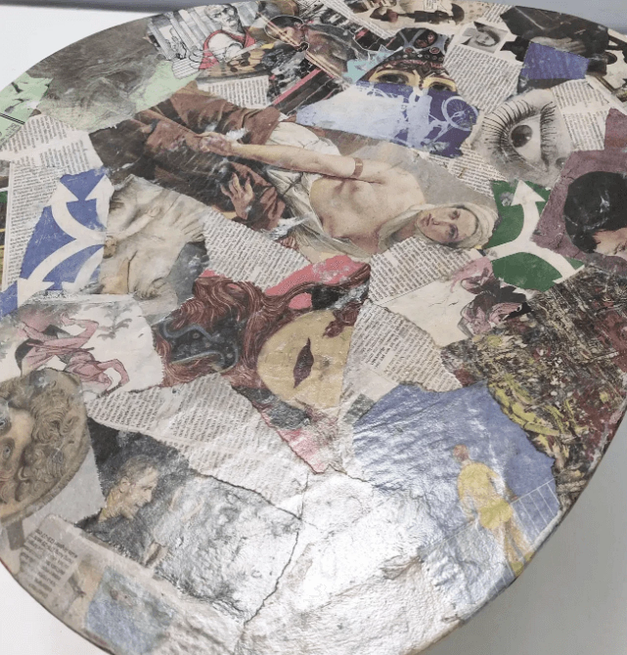 Tavolino triangolare in legno di Carmelo La Gaipa, anni 2000 7