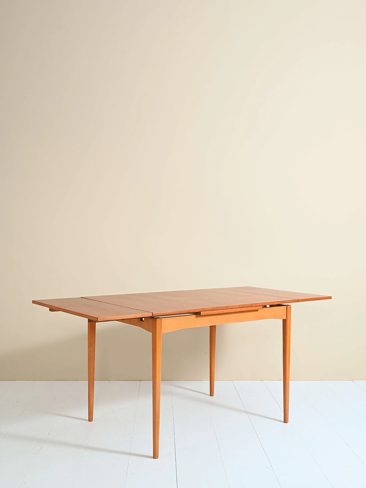Tavolo da pranzo estendibili in teak stile scandinavo, anni '60 7