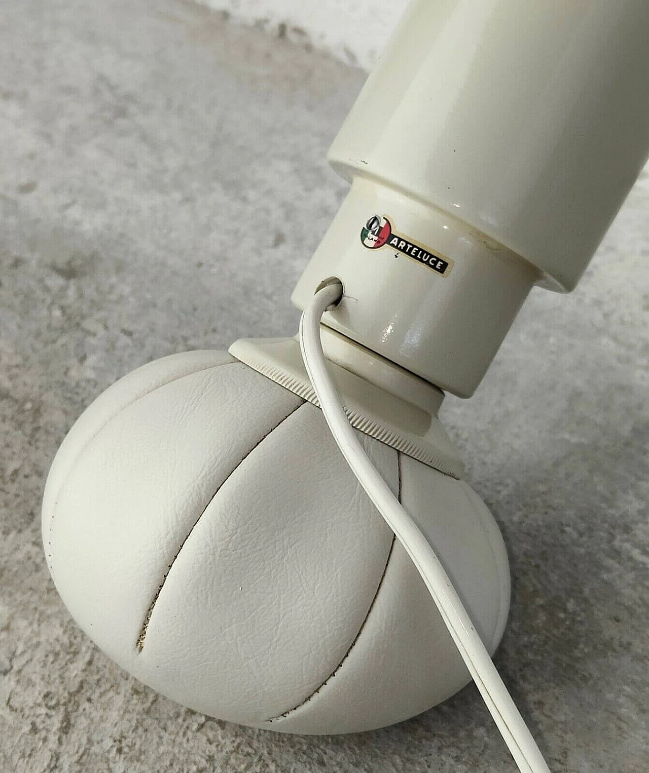 Lampada da tavolo di Gino Sarfatti per Arteluce, anni '60 5