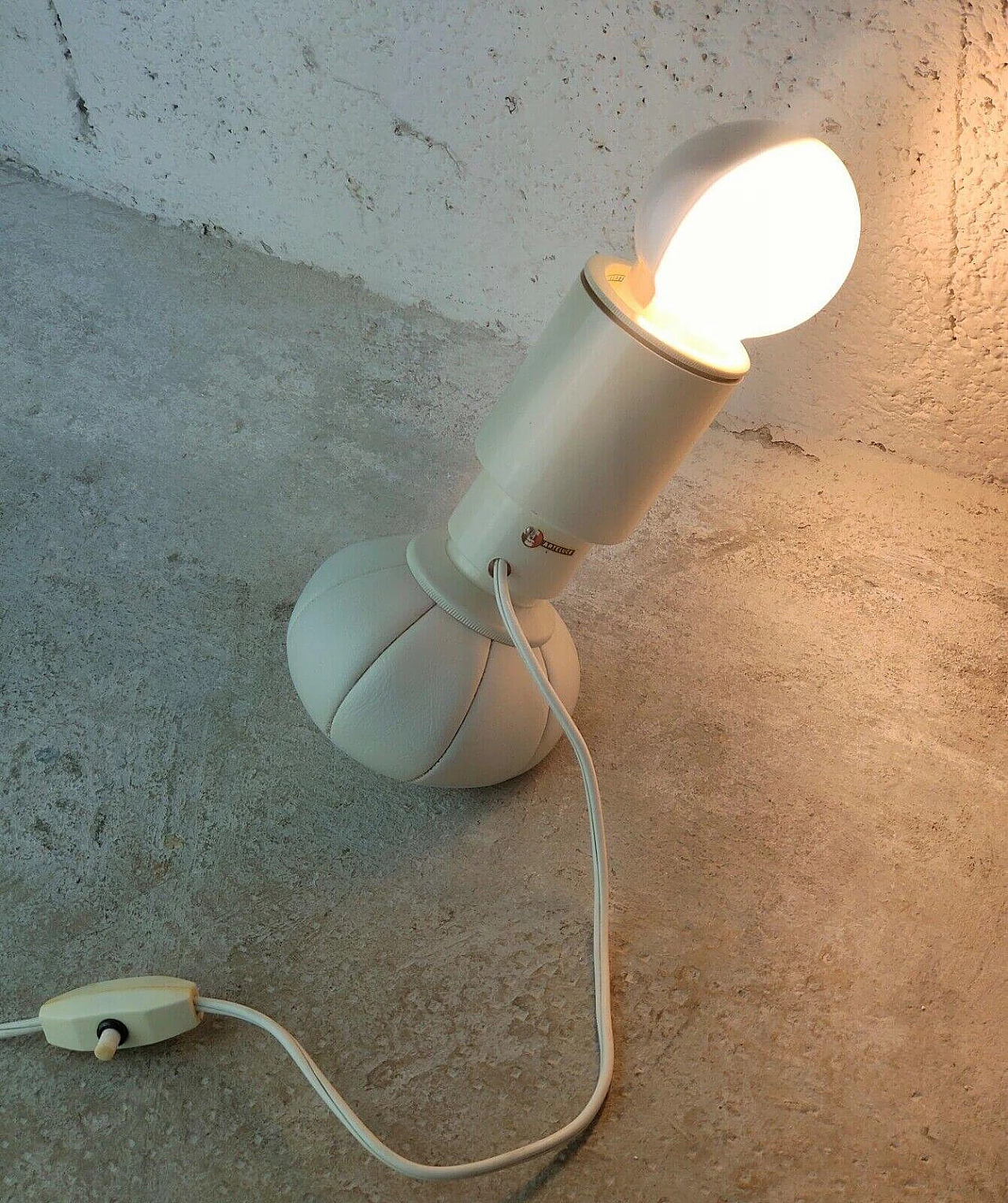 Lampada da tavolo di Gino Sarfatti per Arteluce, anni '60 10